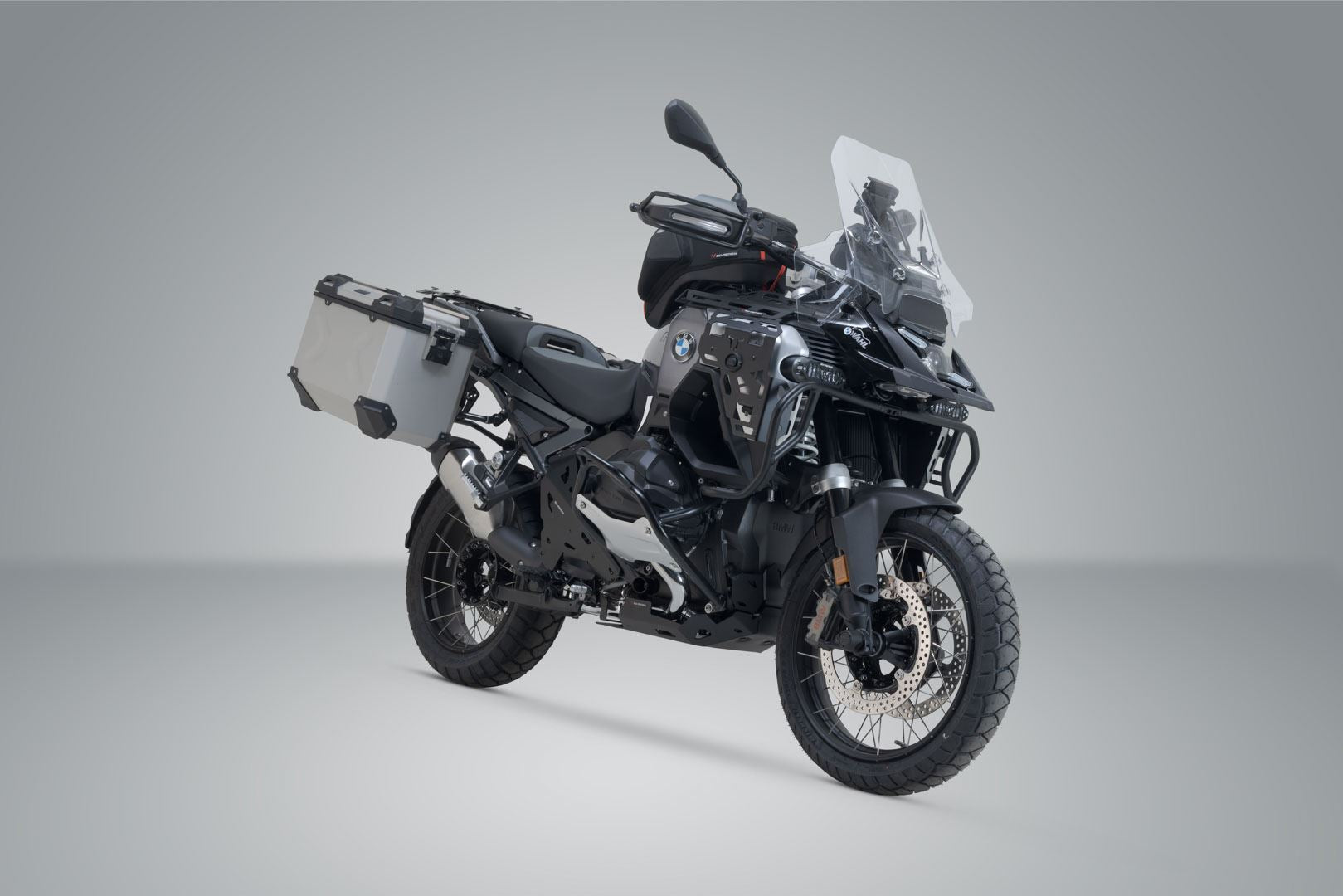 TRAX ADV aluminium case system Silver. 45/45 l. BMW R 1300 GS Adventure (24-).