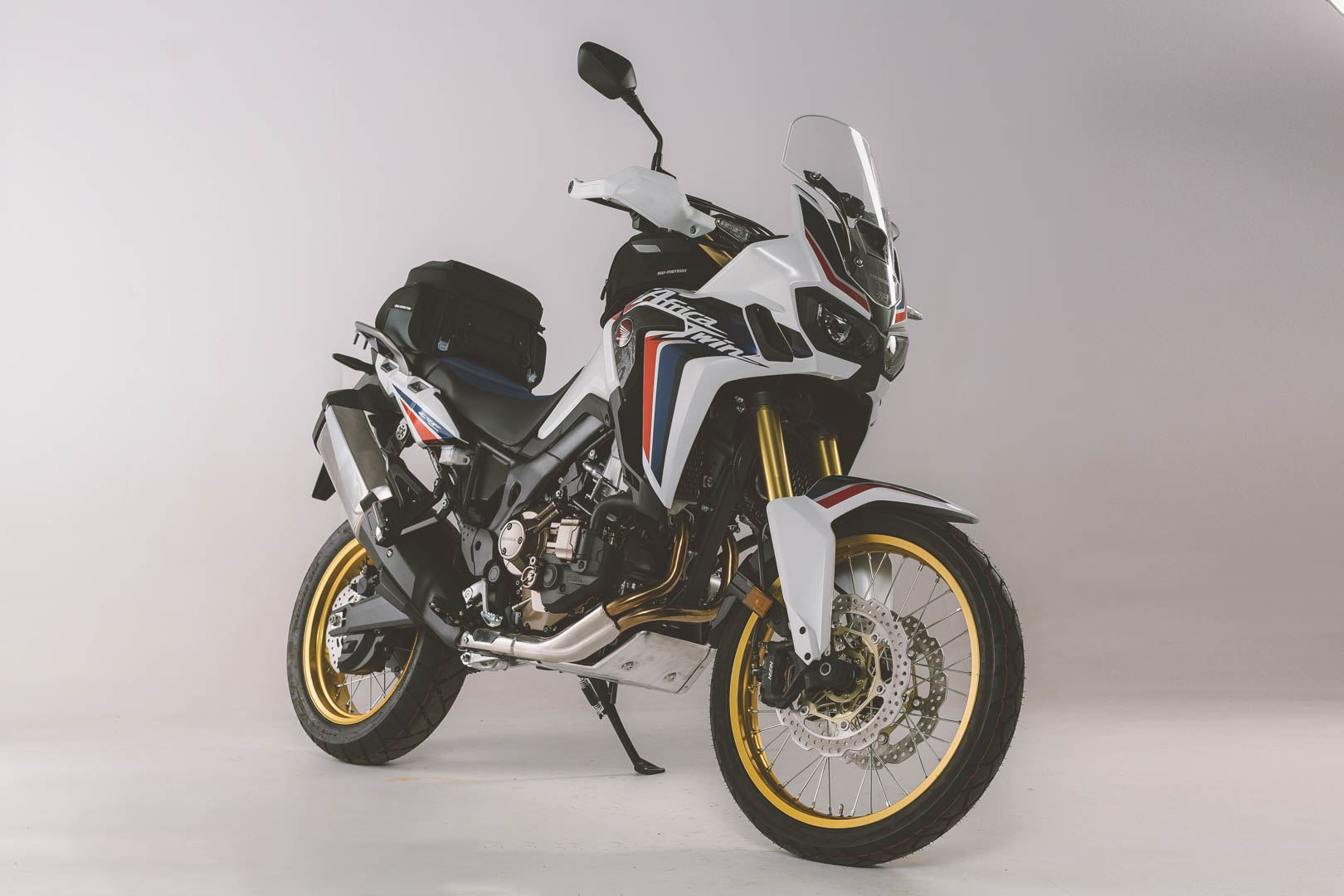 Adventure set DUSC Black. CRF1000L Africa Twin (15-17).