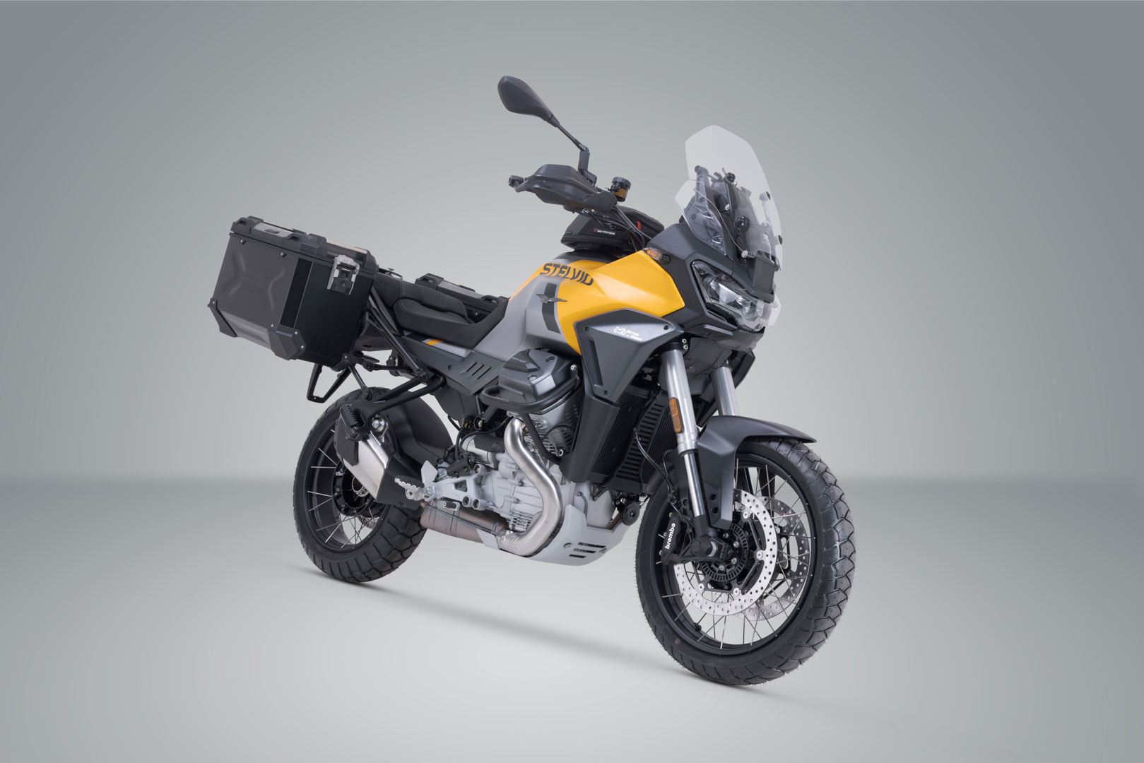 TRAX ADV aluminium case system Black. 37/37 l. Moto Guzzi Stelvio (23-).