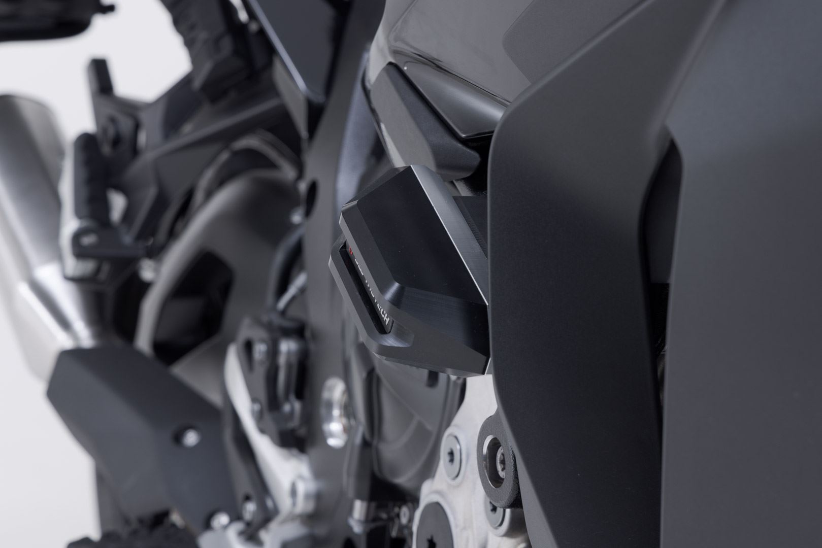 Frame slider kit Black. BMW S 1000 XR (19-).