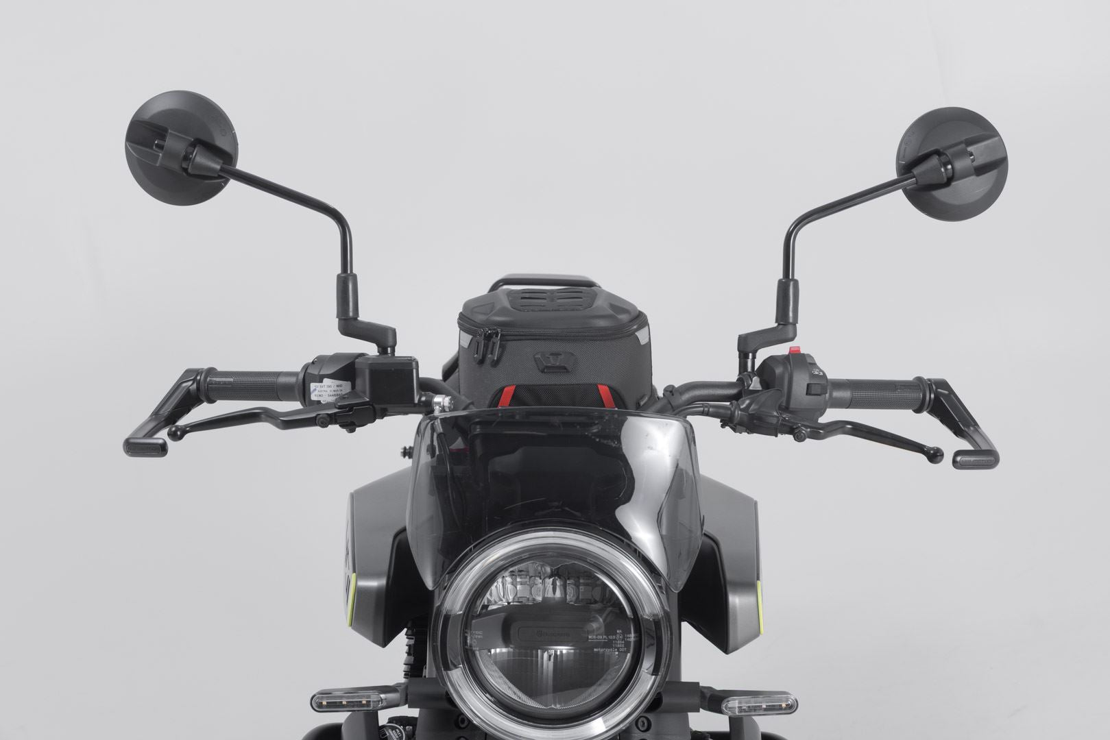 Lever guards Black. Husqvarna Svartpilen/Vitpilen 401 (23-).