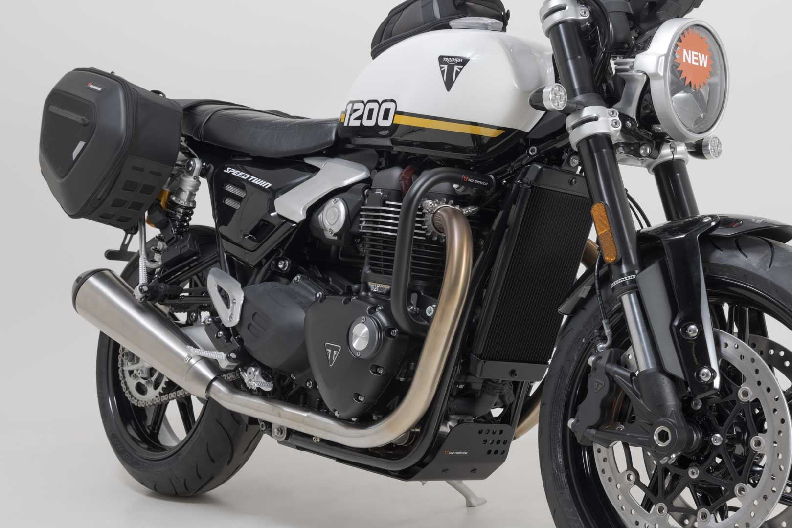 Crash bar Black. Triumph Models (15-).