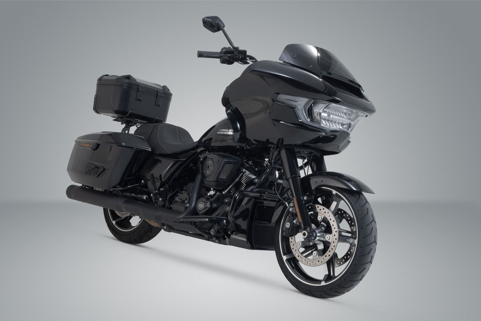 DUSC L top case system Black. 41 l. Harley-Davidson Road Glide (24-).