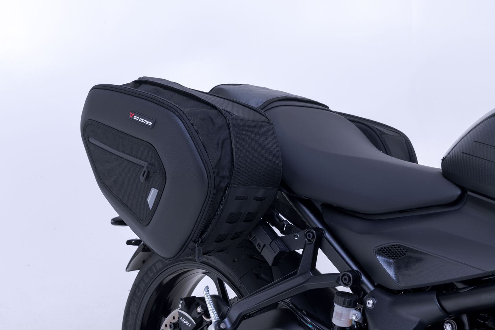 PRO BLAZE H saddlebag set Triumph Trident 660 (21-) Black
