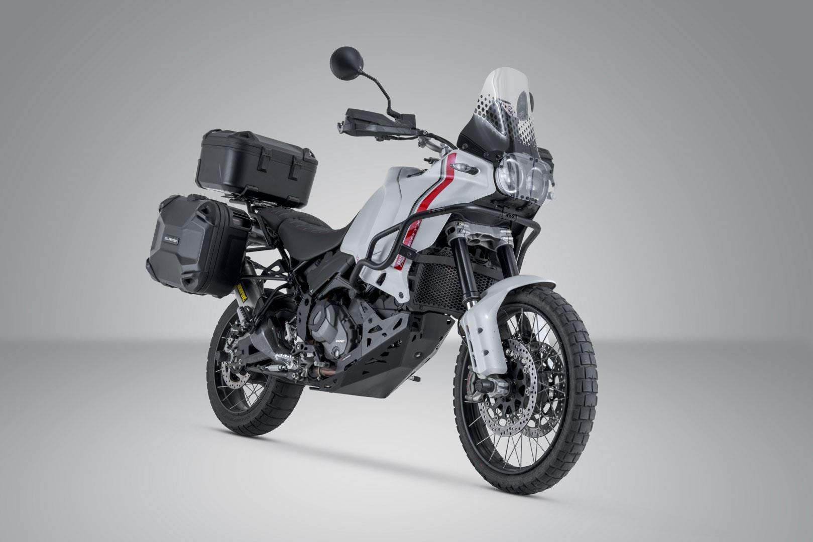 Adventure set DUSC Black. Ducati DesertX (22-)/ Rally (23-).