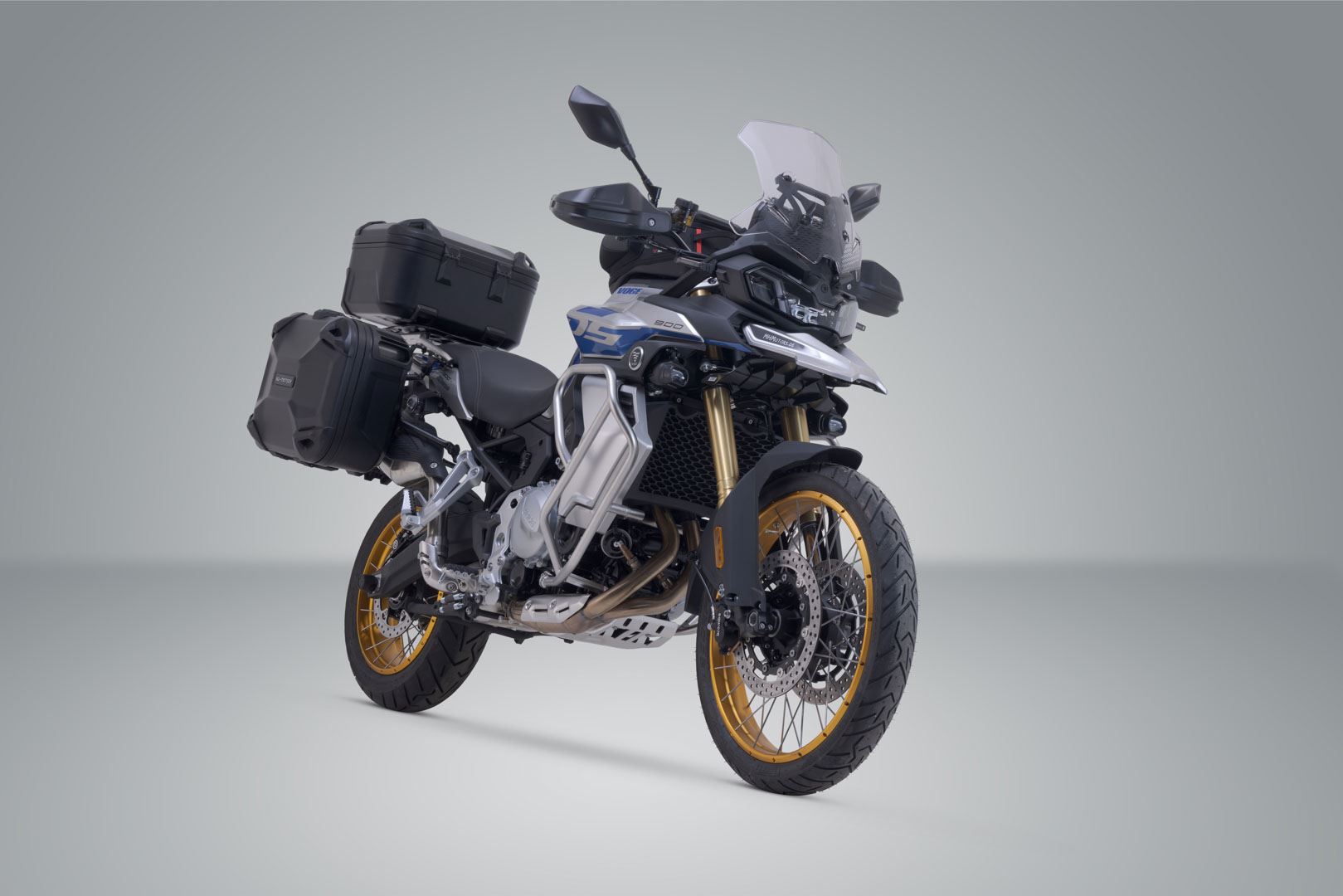 Adventure set DUSC Black. Voge DS900X (23-).