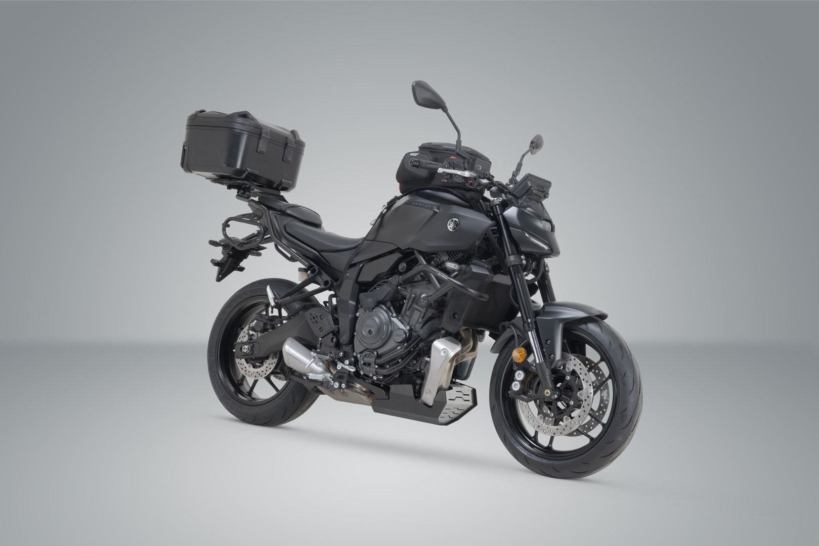 DUSC L top case system Black. 41 l. Yamaha MT-07 (24-).