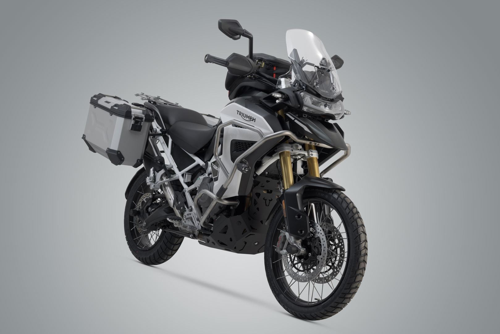 TRAX ADV aluminium case system Silver. 45/37L. Tiger 1200 Rally / GT Explorer.