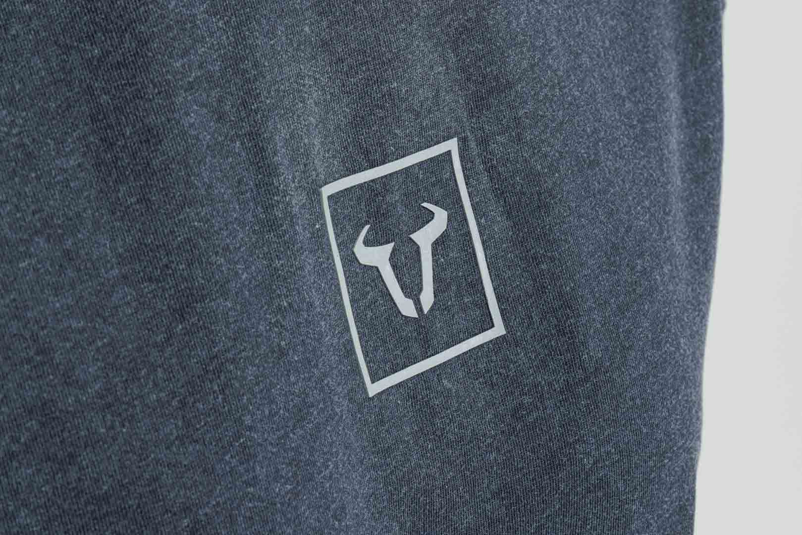 T-Shirt Unisex  Riders Line Dark Grey. Optic Wash. Unisex. Size M.