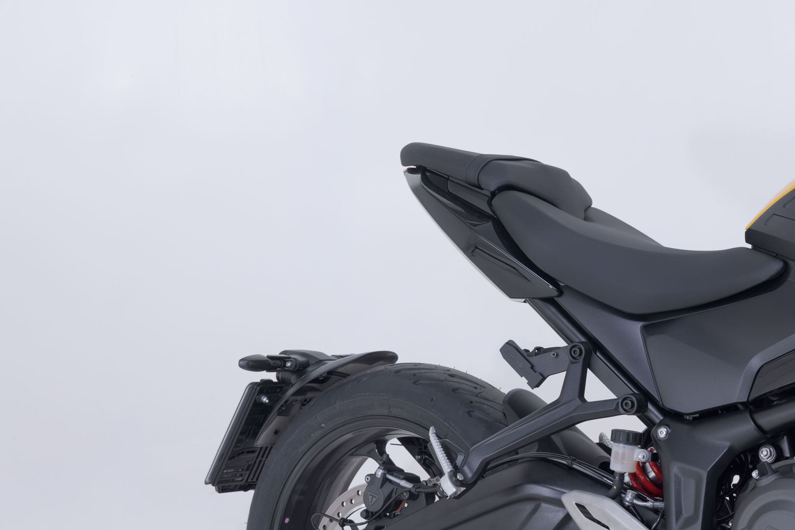 PRO BLAZE H saddlebag set Black. Triumph Trident 660 (25-).
