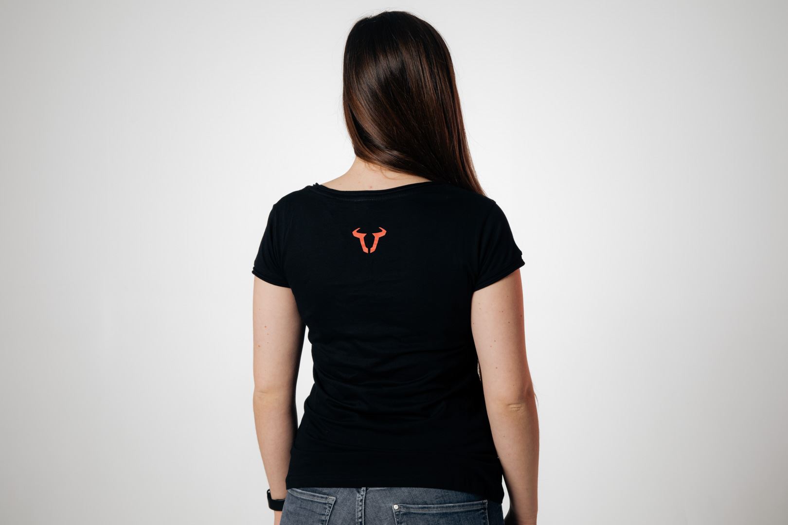 T-Shirt Core Line. Black. Women. Size S.