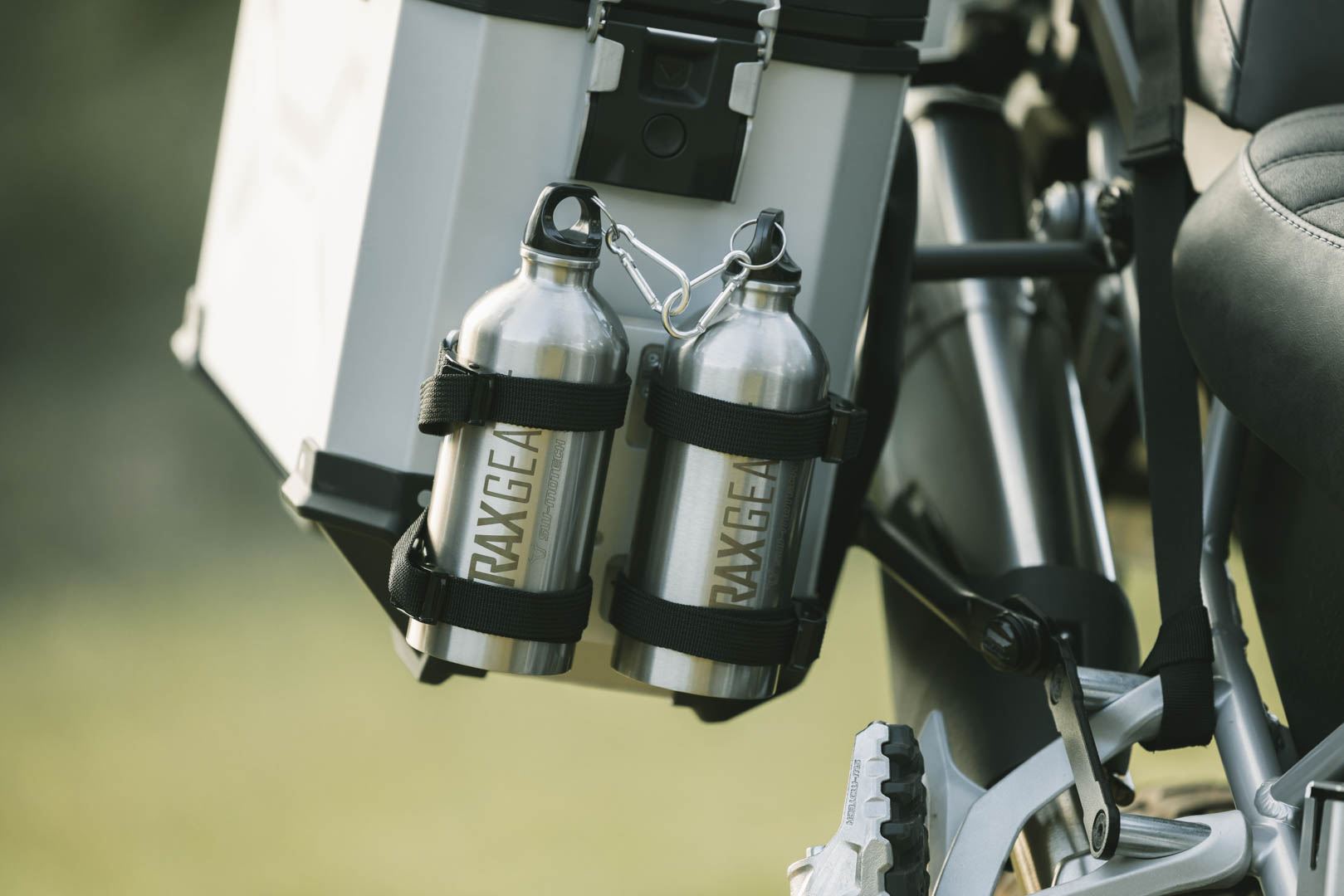 TRAX bottle Set 2 For TRAX Accessory Mount Incl 2x 06 litre bottle