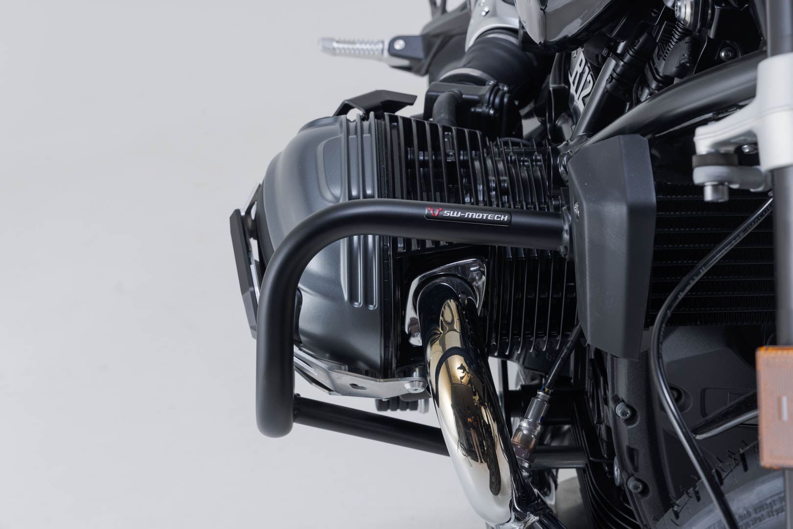 Crash bar Black. BMW R12 / G/S, R12 nineT.