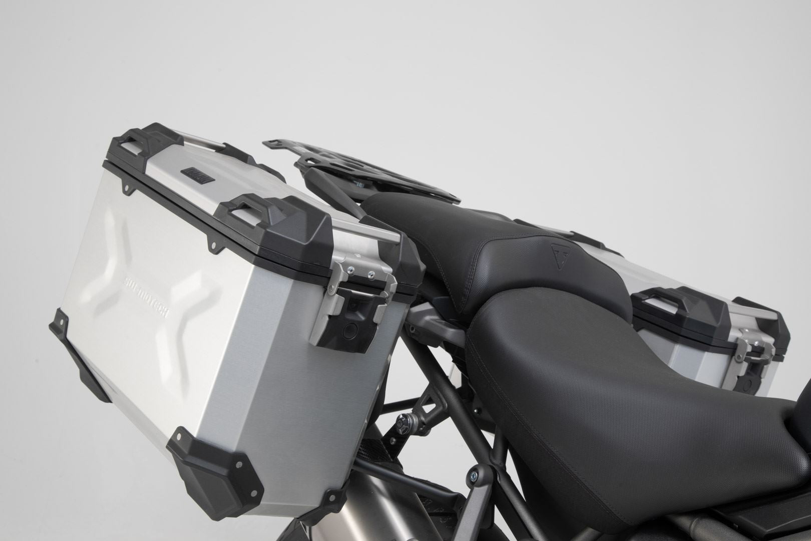 TRAX ADV aluminium case system Silver. 45/45 l. Triumph Tiger1200/Explor (11-).