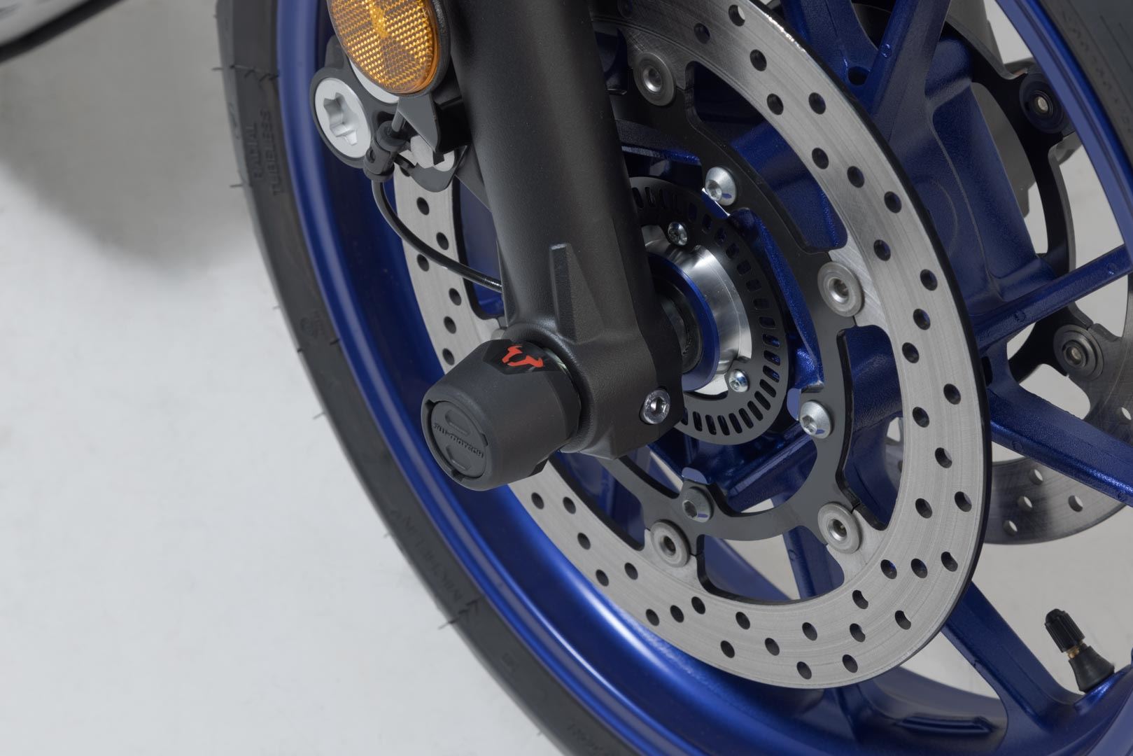Slider set for front axle Black. Yamaha models (14-).