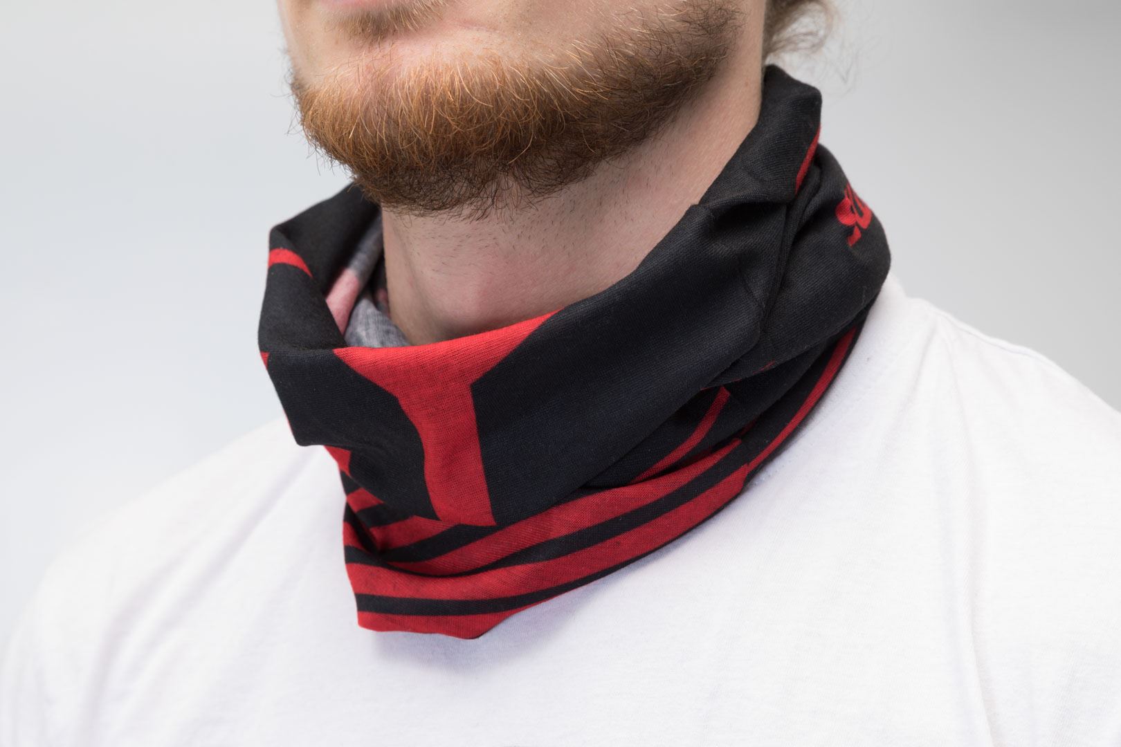 Webshop voucher 30 Euro Free gift: Scarf.