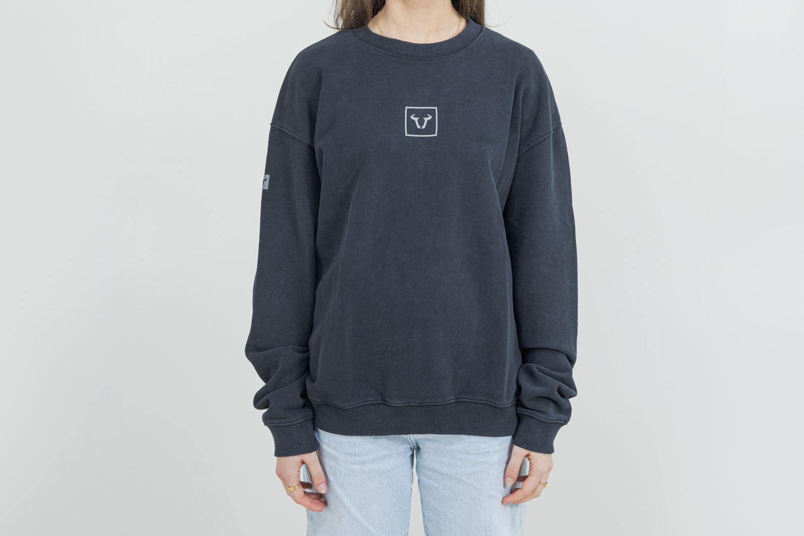 Crewneck  Riders Line Dark Grey. Optic Wash. Unisex. Size XXL.