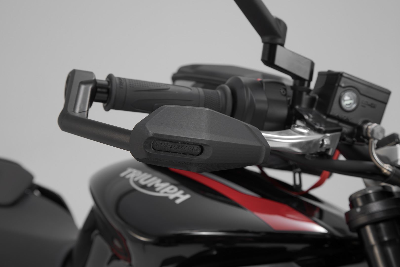 Lever guards with wind protection Black. Triumph Street Triple 765 R / S (19-).