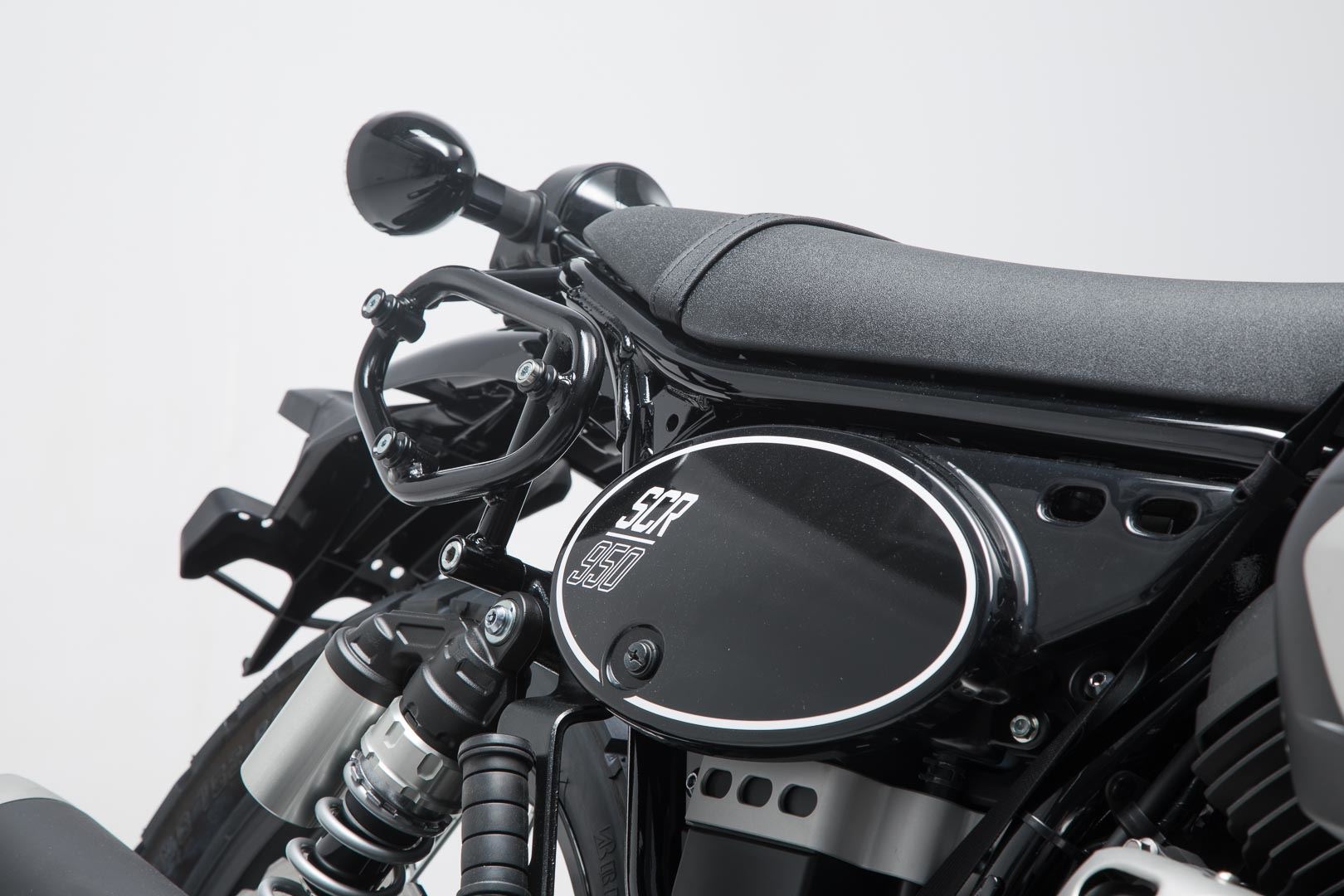 TRAX ADV aluminium case system Black. 37/45L. Voge 650 DS/X (22-).