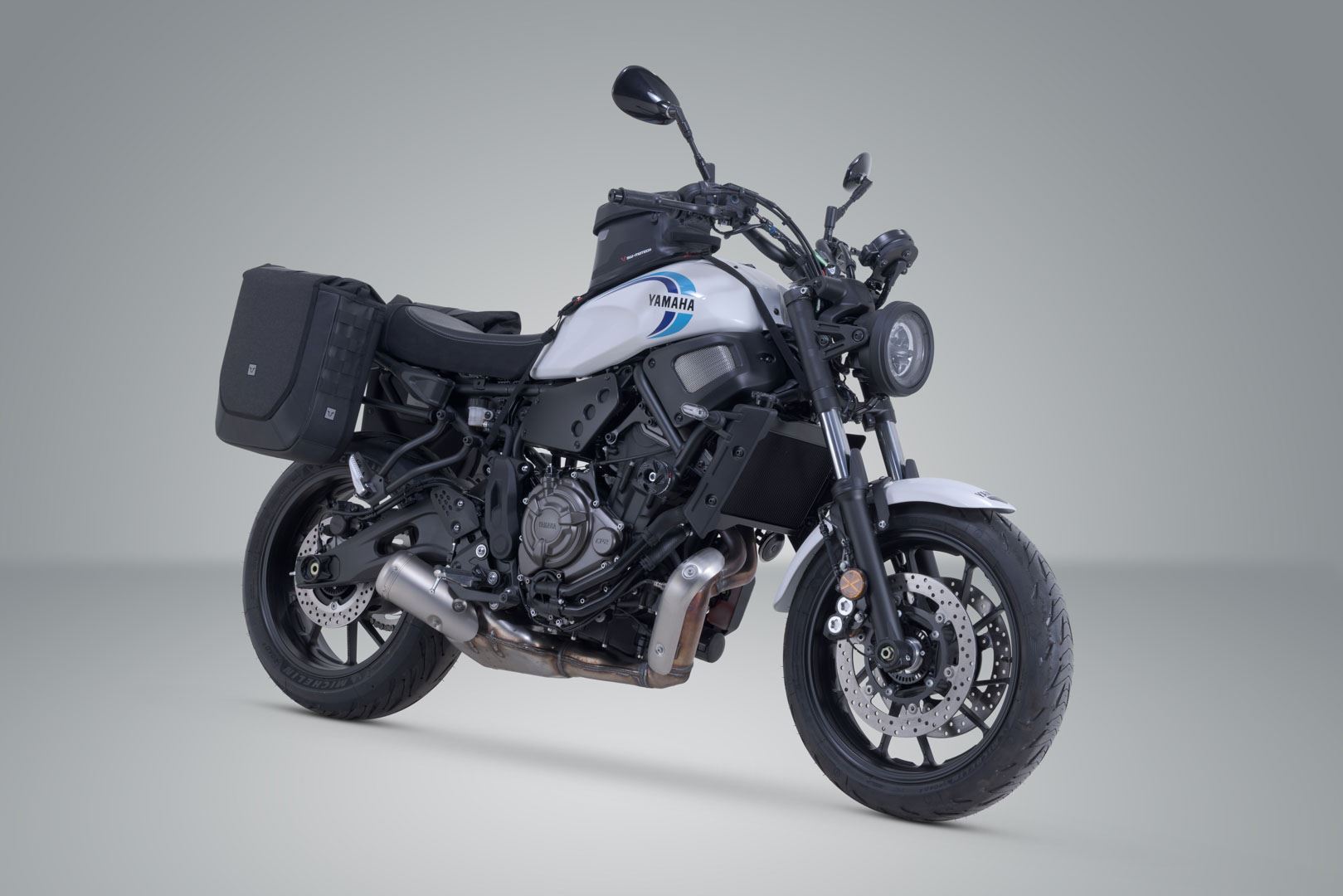 Legend Gear Side Bag system V-LOC 16/16 l. Yamaha XSR700 (15-) / XSR700 XT (19-).